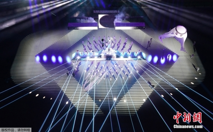 卡塔尔世界杯颁奖典礼：罗纳尔多获最粗大腿奖