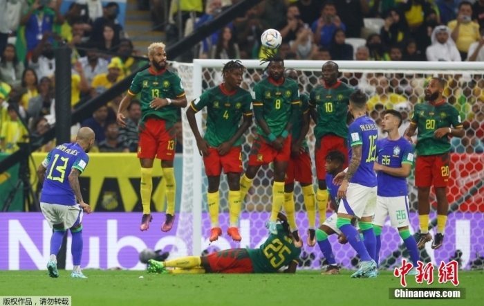 卡塔尔世界杯颁奖典礼：罗纳尔多获最粗大腿奖