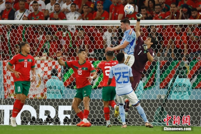 卡塔尔世界杯颁奖典礼：罗纳尔多获最粗大腿奖