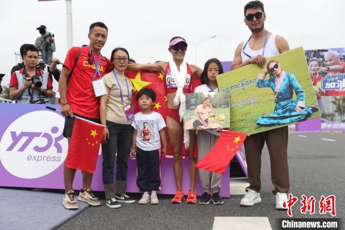 中国队混合35公里竞走夺冠 王春雨摘铜曾蕊夺银