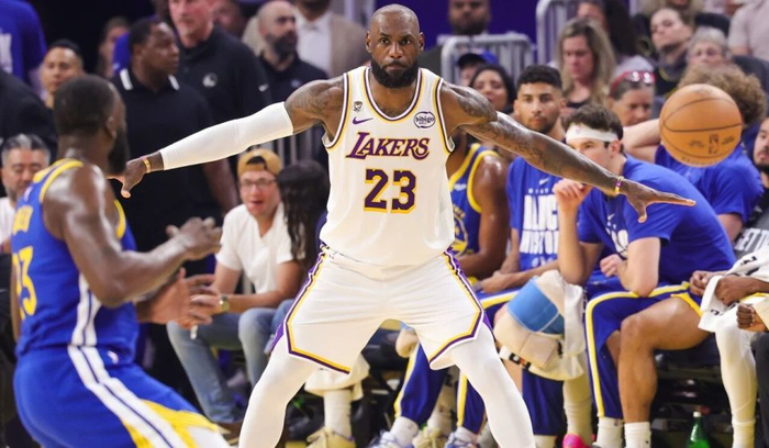 NBA扩军计划启动，70亿门槛引热议，詹姆斯或成最