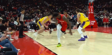 火箭控卫短板暴露 包夹杜兰特致惨败湖人