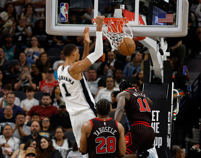 文班亚马狂砍41+16助马刺九连胜创历史最快两双纪