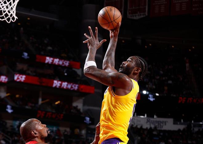 艾顿末节爆发率队逆转火箭 湖人锁定胜局